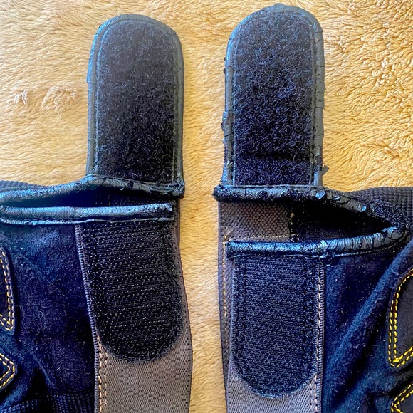 🔨CRAFTSMAN🔨 CARPENTER GLOVES EUC 🧤 - Picture 7 of 11